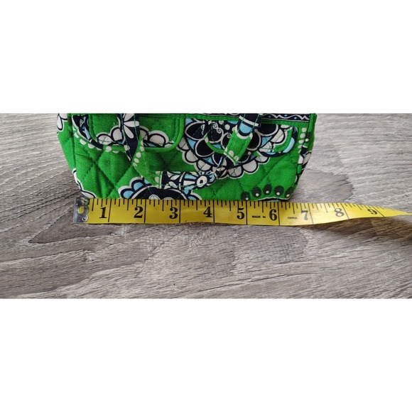 Vera Bradley Cupcakes Green Pouch‎ Change Coin Purse Zip Quilted Small - Picture 4 of 6
